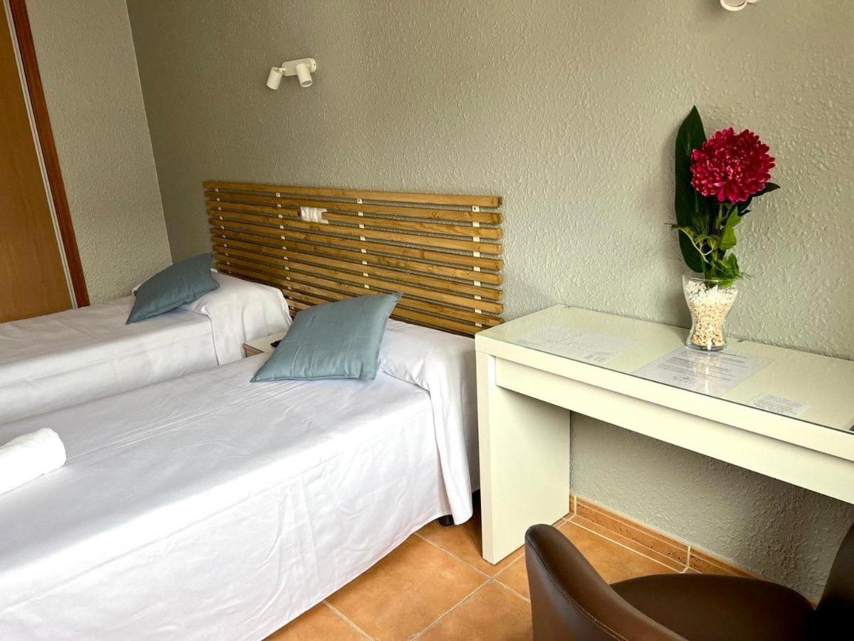 Hotel Acebo Plaza Mayor Jaca Exterior photo