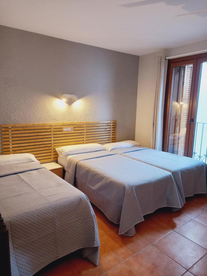 Hotel Acebo Plaza Mayor Jaca Exterior photo