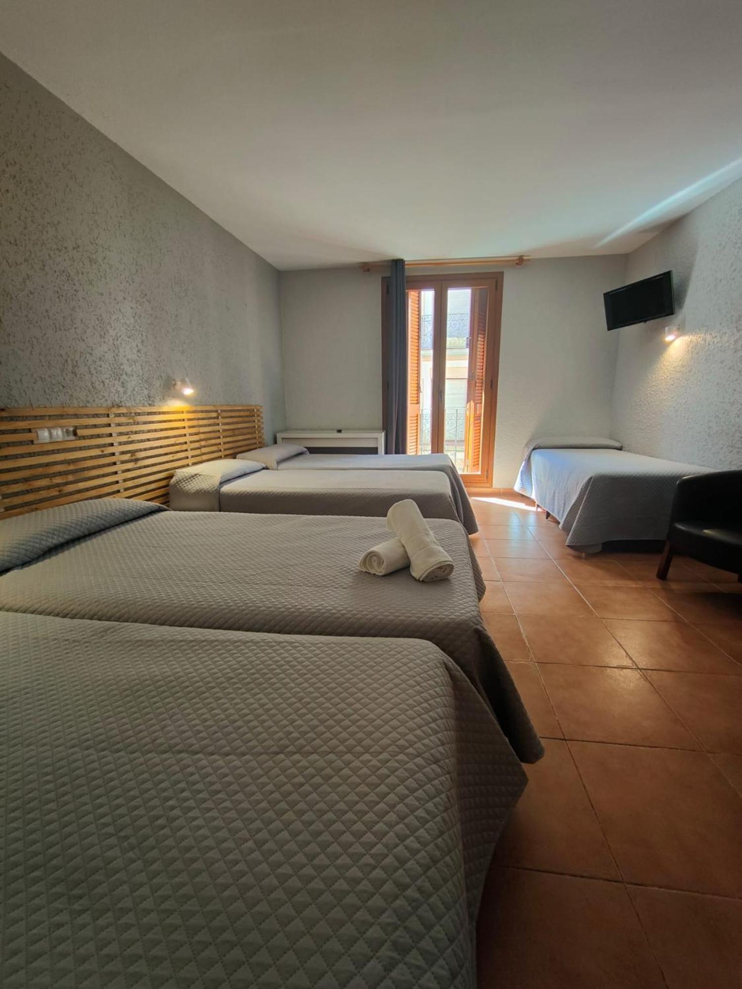 Hotel Acebo Plaza Mayor Jaca Exterior photo