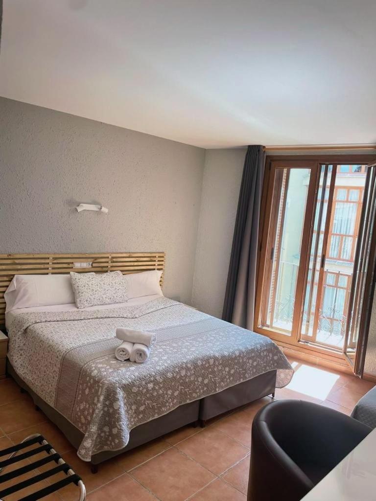 Hotel Acebo Plaza Mayor Jaca Exterior photo