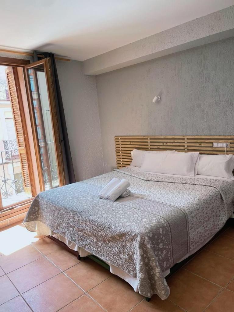 Hotel Acebo Plaza Mayor Jaca Exterior photo